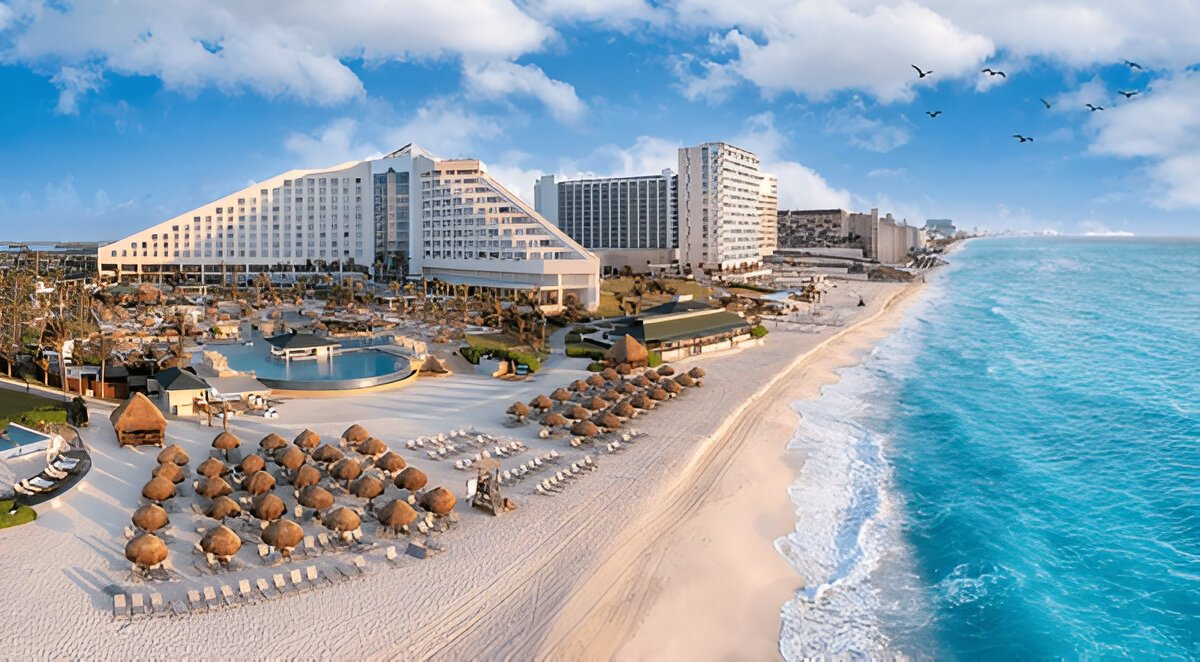 Why Visit Cancún – Budget Tips, Things to Do & Nearby Spots for U.S. Tourists